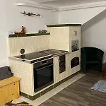 度假居 Cozy House With Garden, Gazebo And Barbecue