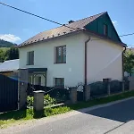 Cozy House With Garden, Gazebo And Barbecue 펜션 Velka Frankova