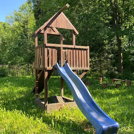 Cozy House With Garden, Gazebo And Barbecue Velka Frankova