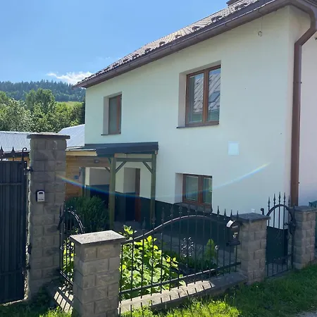 Cozy House With Garden, Gazebo And Barbecue בית נופש