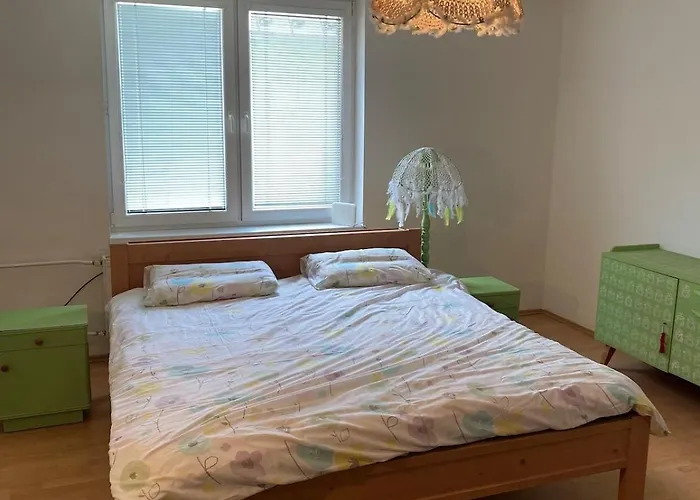 Cozy House With Garden, Gazebo And Barbecue * Velka Frankova